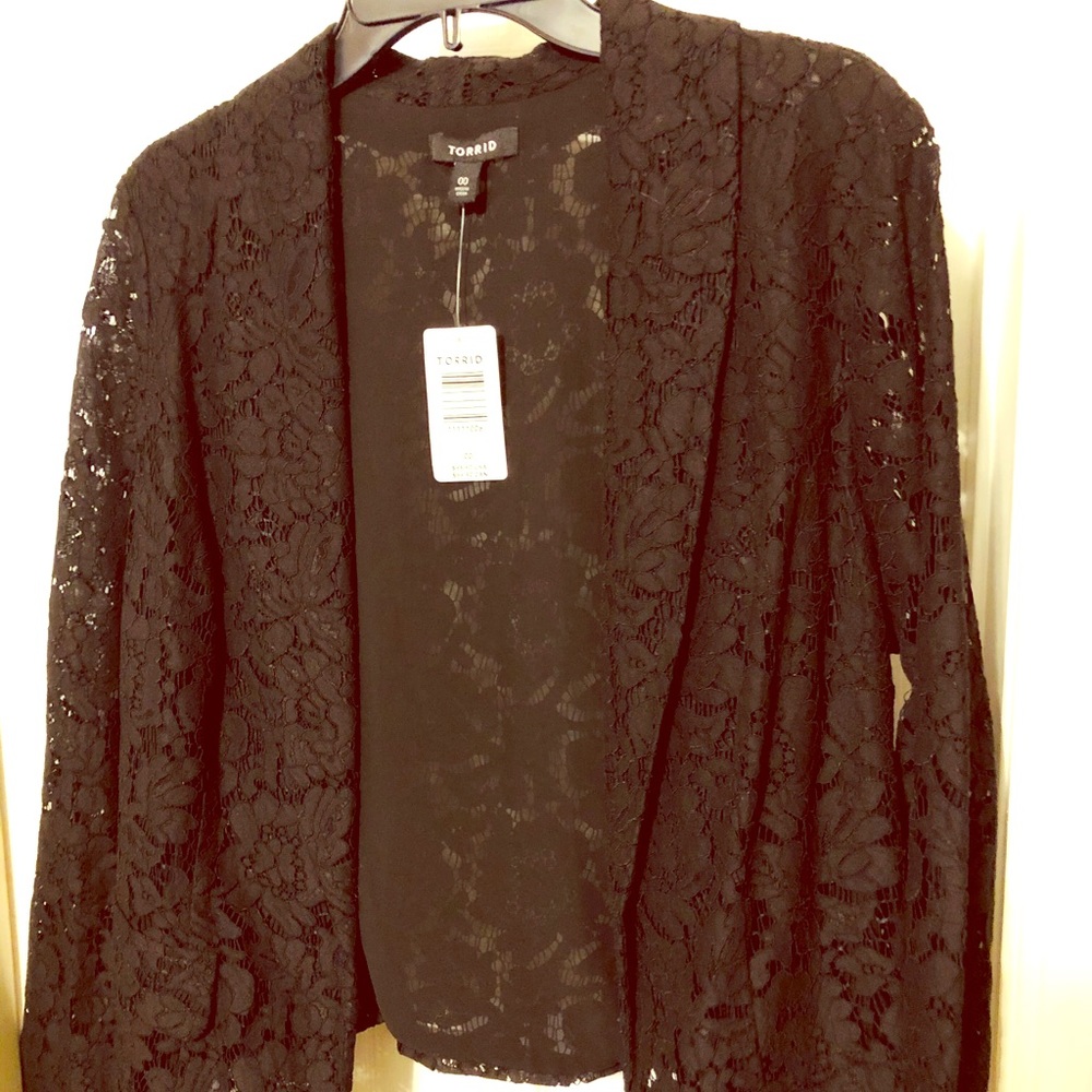 Fitted black lace blazer